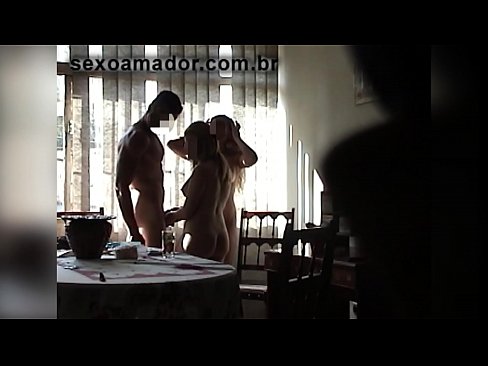 ❤️ L'amichi sessu invitanu un omu gigante è un trio cun ellu Sessu à porn co.sexvideosex.top